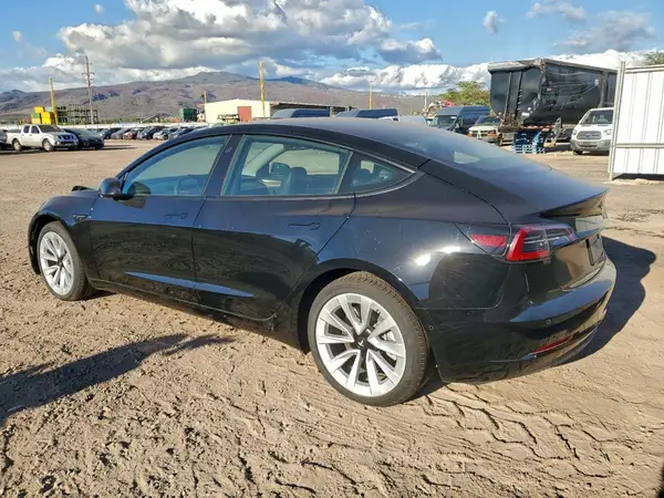 5YJ3E1EA9NF323218 2022 TESLA MODEL 3 - Image 2