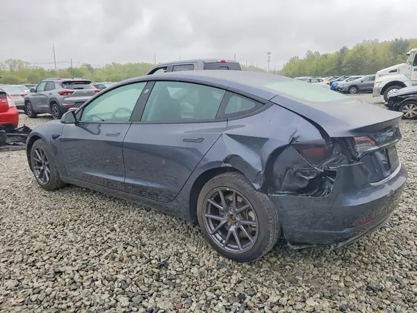 5YJ3E1EA9NF323610 2022 TESLA MODEL 3 - Image 2