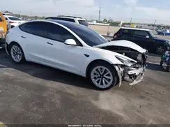 5YJ3E1EA9NF324417 2022 TESLA MODEL 3