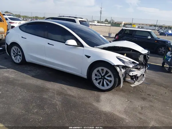 5YJ3E1EA9NF324417 2022 TESLA MODEL 3 - Image 1