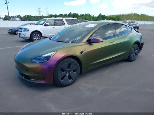 5YJ3E1EA9NF324627 2022 TESLA MODEL 3 - Image 2