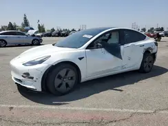 5YJ3E1EA9NF329228 2022 TESLA MODEL 3