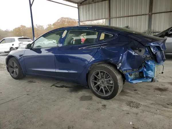 5YJ3E1EA9NF331772 2022 TESLA MODEL 3 - Image 2