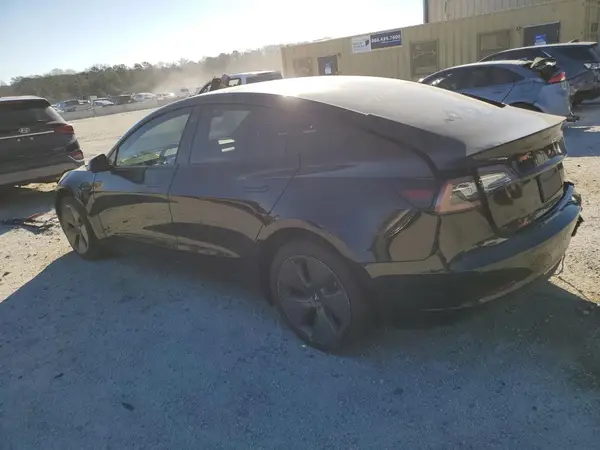 5YJ3E1EA9NF332663 2022 TESLA MODEL 3 - Image 2