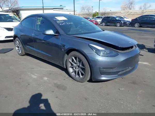 5YJ3E1EA9NF343579 2022 TESLA MODEL 3 - Image 1