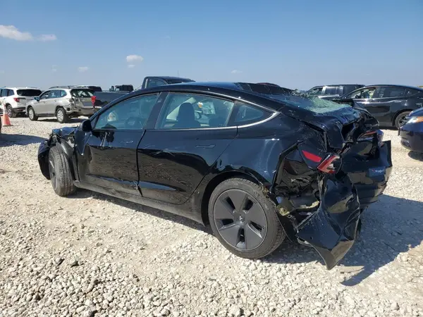 5YJ3E1EA9NF345364 2022 TESLA MODEL 3 - Image 2