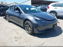 5YJ3E1EA9NF353674 2022 TESLA MODEL 3