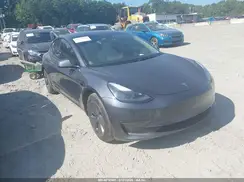 5YJ3E1EA9NF356297 2022 TESLA MODEL 3
