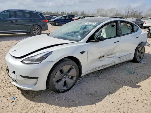 5YJ3E1EA9NF357045 2022 TESLA MODEL 3 - Image 1