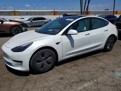 5YJ3E1EA9NF359281 2022 TESLA MODEL 3