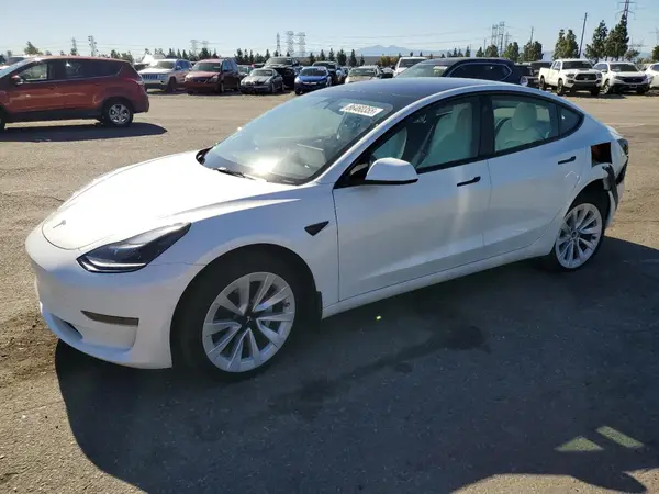 5YJ3E1EA9NF360088 2022 TESLA MODEL 3 - Image 1