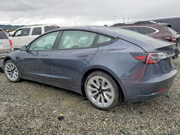 5YJ3E1EA9NF362293 2022 TESLA MODEL 3 - Image 2