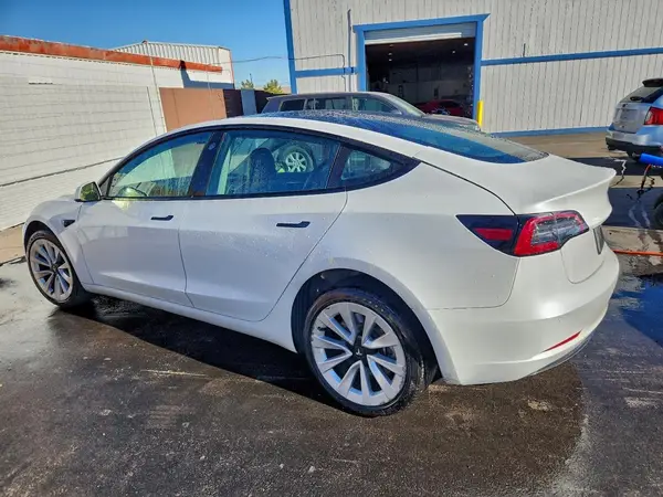 5YJ3E1EA9NF368448 2022 TESLA MODEL 3 - Image 2