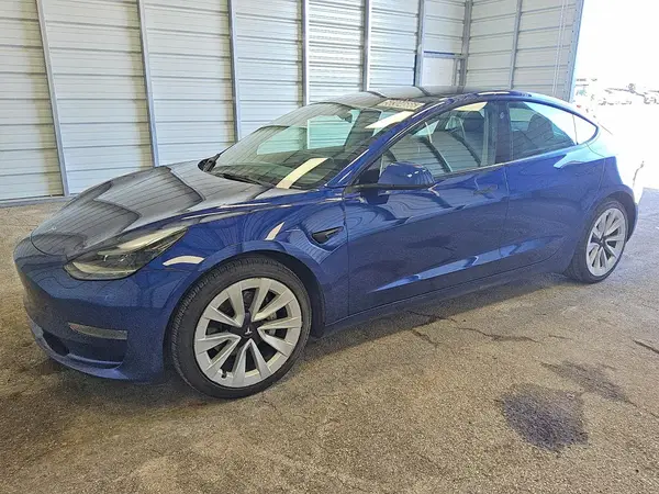 5YJ3E1EA9NF368658 2022 TESLA MODEL 3 - Image 1