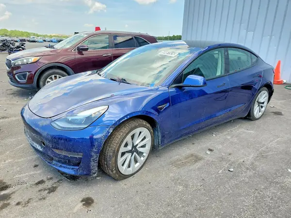 5YJ3E1EA9NF368661 2022 TESLA MODEL 3 - Image 1