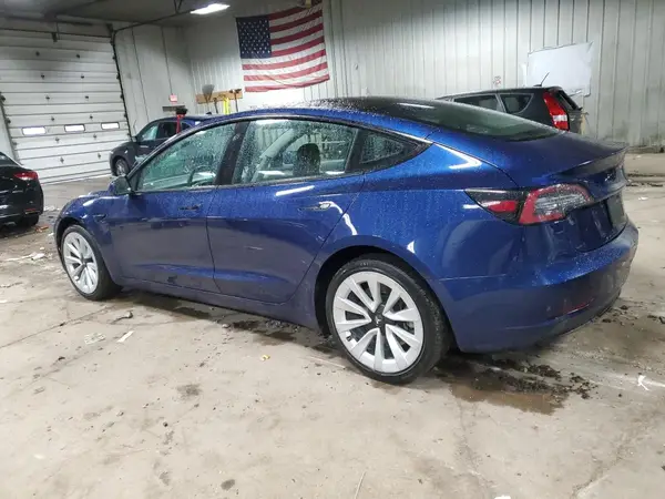 5YJ3E1EA9NF369521 2022 TESLA MODEL 3 - Image 2