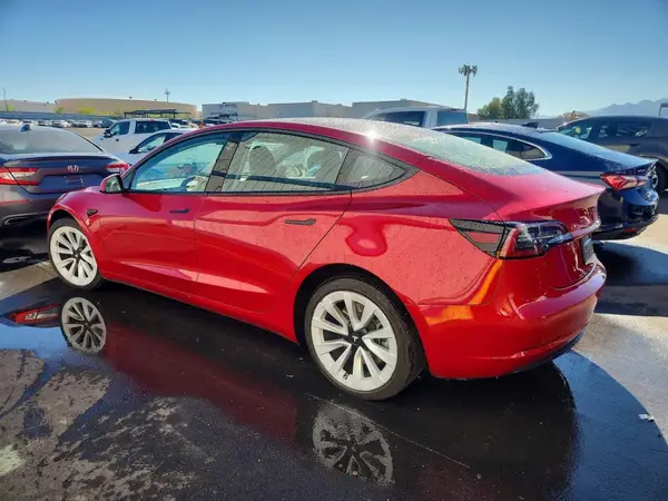 5YJ3E1EA9NF369826 2022 TESLA MODEL 3 - Image 2