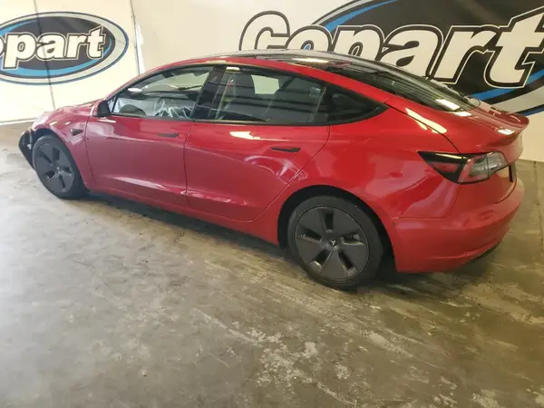 5YJ3E1EA9NF370703 2022 TESLA MODEL 3 - Image 2