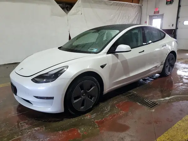 5YJ3E1EA9NF370748 2022 TESLA MODEL 3 - Image 1