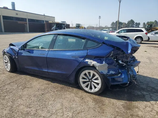 5YJ3E1EA9NF370782 2022 TESLA MODEL 3 - Image 2