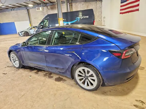 5YJ3E1EA9NF370815 2022 TESLA MODEL 3 - Image 2