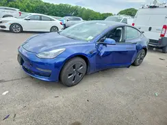 5YJ3E1EA9NF371026 2022 TESLA MODEL 3