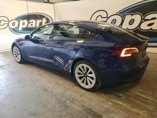 5YJ3E1EA9NF371334 2022 TESLA MODEL 3 - Image 2