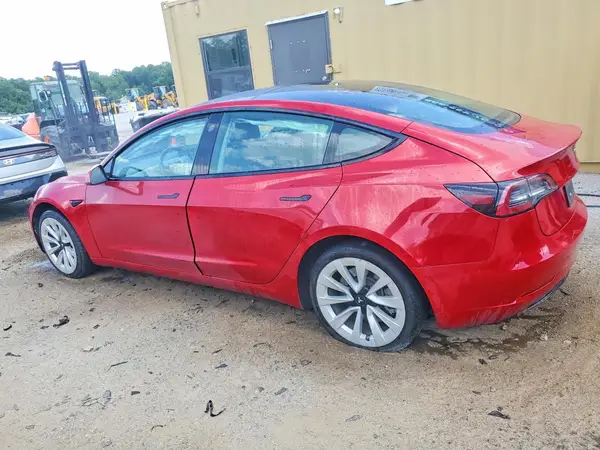 5YJ3E1EA9NF371883 2022 TESLA MODEL 3 - Image 2