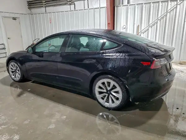 5YJ3E1EA9NF372080 2022 TESLA MODEL 3 - Image 2