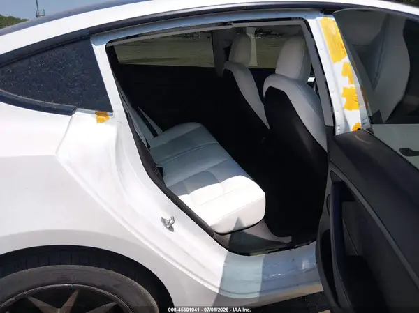5YJ3E1EA9PF384877 2023 TESLA MODEL 3 - Image 8