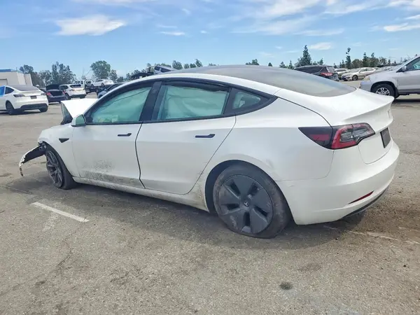 5YJ3E1EA9PF395698 2023 TESLA MODEL 3 - Image 2