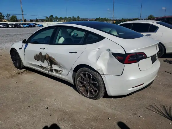 5YJ3E1EA9PF398200 2023 TESLA MODEL 3 - Image 2