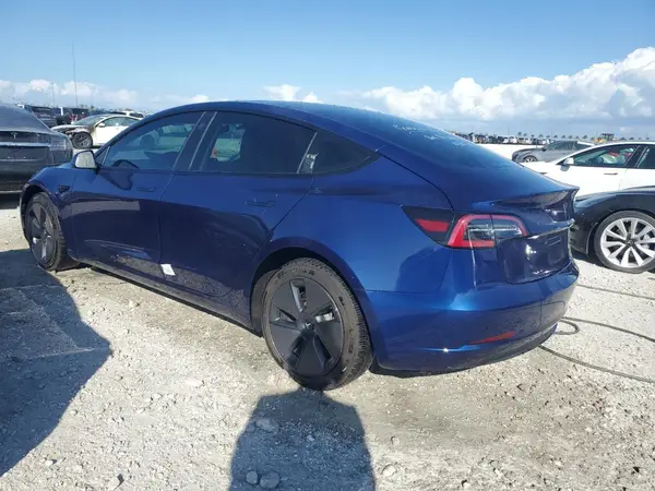 5YJ3E1EA9PF398357 2023 TESLA MODEL 3 - Image 2