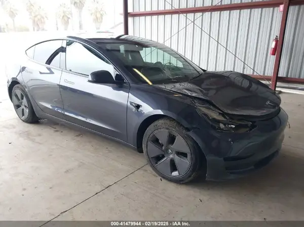 5YJ3E1EA9PF399749 2023 TESLA MODEL 3 - Image 1