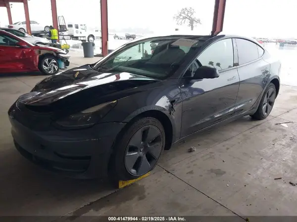 5YJ3E1EA9PF399749 2023 TESLA MODEL 3 - Image 2