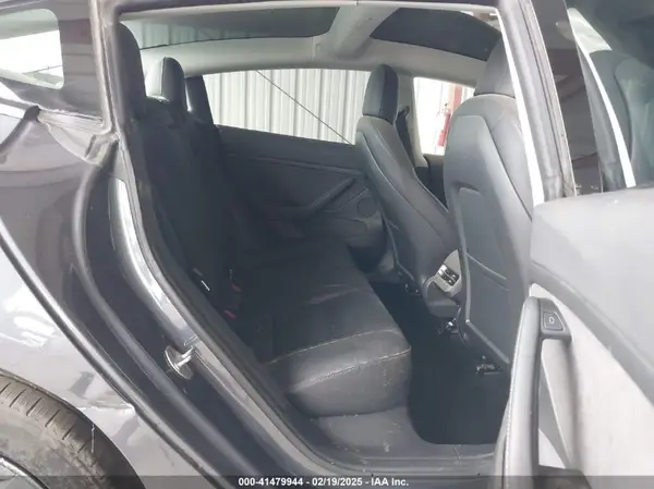 5YJ3E1EA9PF399749 2023 TESLA MODEL 3 - Image 8