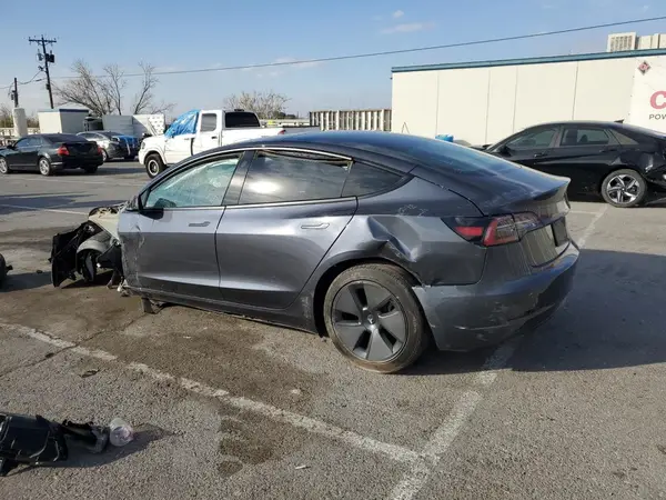 5YJ3E1EA9PF399850 2023 TESLA MODEL 3 - Image 2