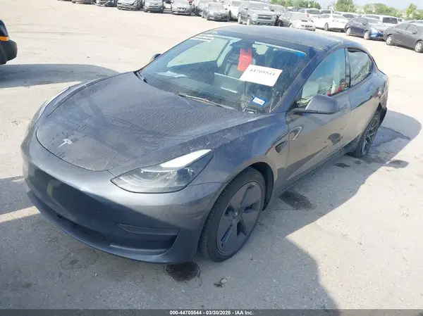 5YJ3E1EA9PF401564 2023 TESLA MODEL 3 - Image 2