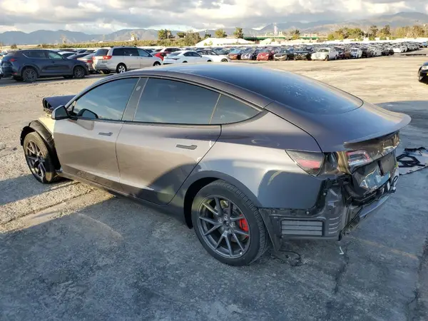 5YJ3E1EA9PF402181 2023 TESLA MODEL 3 - Image 2