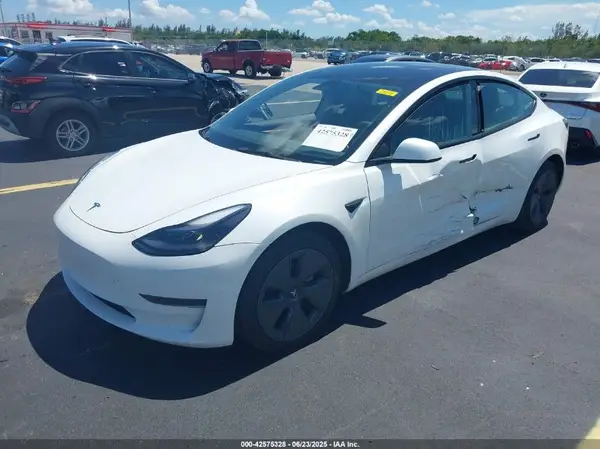 5YJ3E1EA9PF404769 2023 TESLA MODEL 3 - Image 2