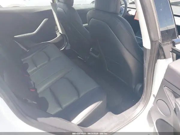 5YJ3E1EA9PF404769 2023 TESLA MODEL 3 - Image 8
