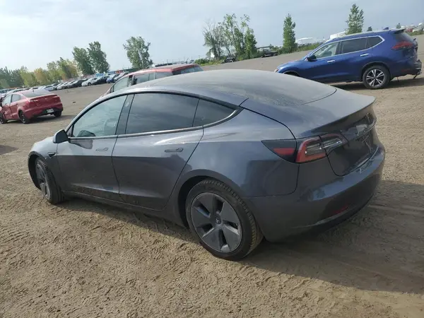 5YJ3E1EA9PF405212 2023 TESLA MODEL 3 - Image 2