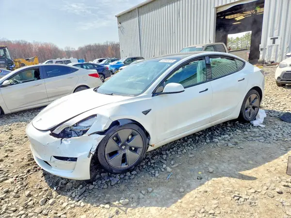 5YJ3E1EA9PF405405 2023 TESLA MODEL 3 - Image 1
