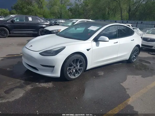 5YJ3E1EA9PF405937 2023 TESLA MODEL 3 - Image 2