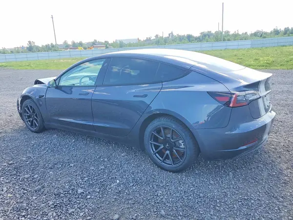 5YJ3E1EA9PF407106 2023 TESLA MODEL 3 - Image 2