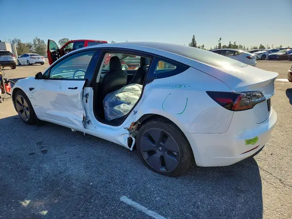 5YJ3E1EA9PF407199 2023 TESLA MODEL 3 - Image 2
