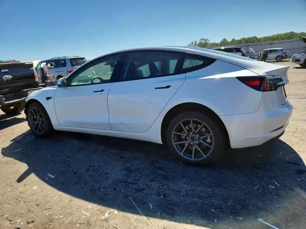 5YJ3E1EA9PF407624 2023 TESLA MODEL 3 - Image 2