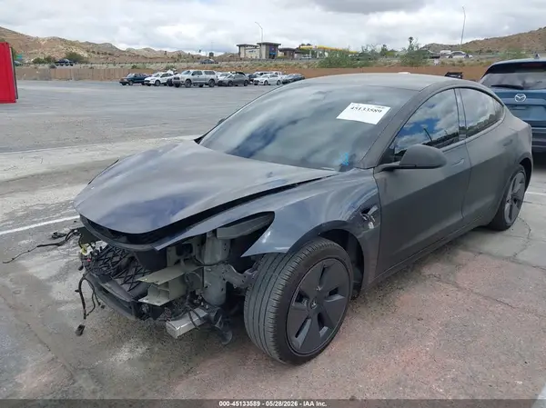 5YJ3E1EA9PF409485 2023 TESLA MODEL 3 - Image 2