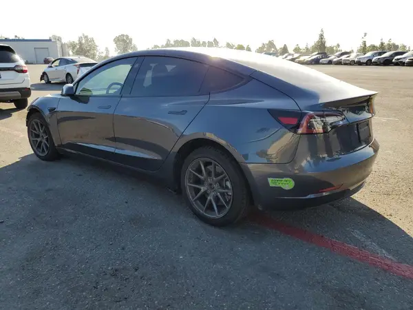 5YJ3E1EA9PF409812 2023 TESLA MODEL 3 - Image 2