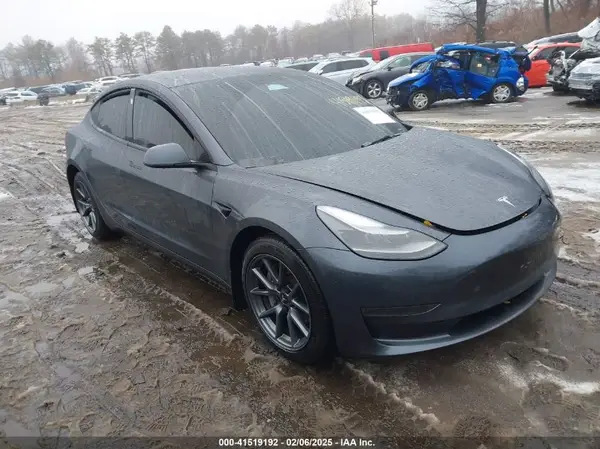 5YJ3E1EA9PF422060 2023 TESLA MODEL 3 - Image 1